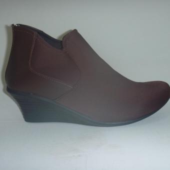 Bultom Sepatu Boots Fashion Wanita FE 5315  