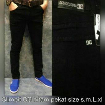 DC PRIA HITAM SLIMFIT S.M.L.XL  