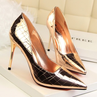 Hot Fashion High-Heeled Shoes Pointed Toe Woman Pumps Thin Heels Women Shoes Sexy High Heels Closed Toe Ladies Wedding Shoes  