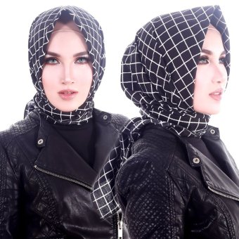 Parisku Jilbab Hijab Segiempat Katun Square Monochrome Curly  