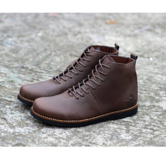 sepatu boots-casual pria kulit asli wolf malamut coklat  