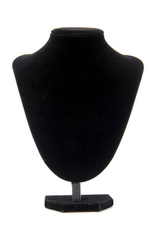 Pameran Payudara Model Perhiasan Kalung Dari Beludru (Hitam)  