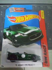 Hot Wheels - 15 Jaguar F-Type Project 7 Green