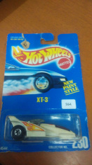 Hot Wheels - XT-3 White Blue Card Broken Card