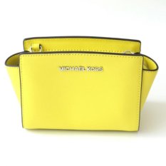 Michael Kors Mini Selma Messenger - Canary