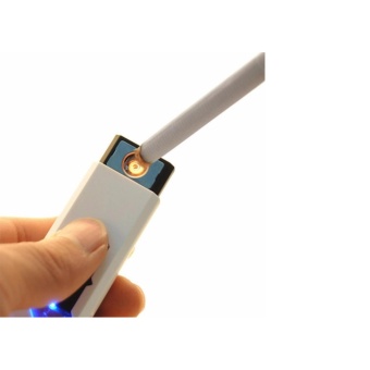 Gambar Pemantik Elektrik USB Untuk Menyulut Rokok