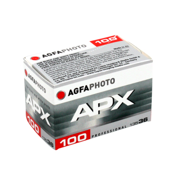 Gambar Agfa apx100 hitam dan putih profesional film