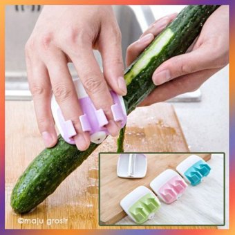 Laris Unik - Alat Pengupas Kupas Buah Sayur Pisau Peeler Model -Random Color