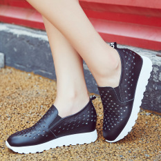 Carrefour sepatu Korea Fashion Style perempuan baru dengan sol tebal di sepatu (Hitam)