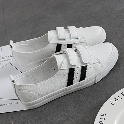Cheap online Korean-style female shoes casual shoes wild canvas shoes (Putih dan hitam