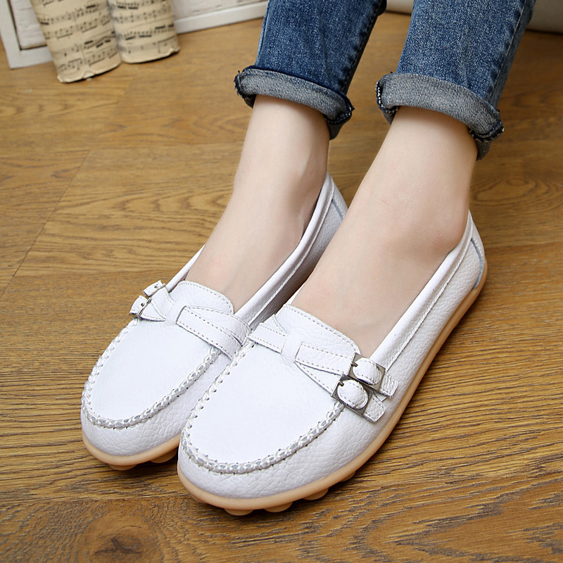 ... Lubang lubang kulit yard besar bernapas sepatu tunggal sepatu ibu Putih Four Seasons ganda