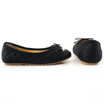 flat shoes hitam branded