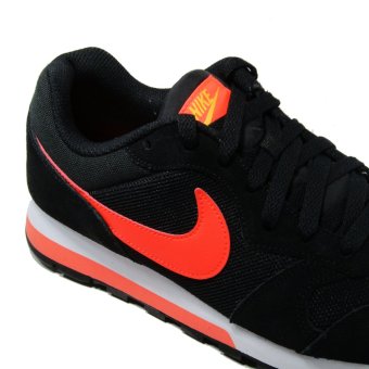 Nike Sepatu Lari MD Runner 2 - Hitam