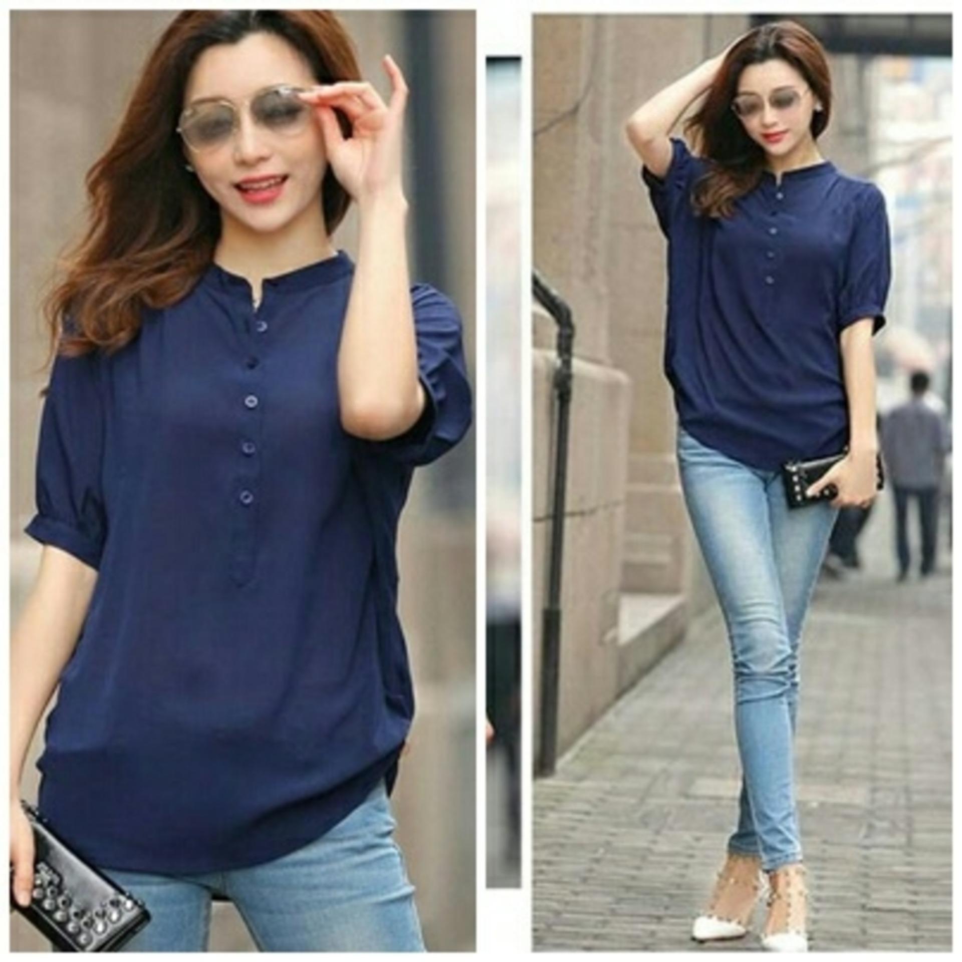PusatFashion Blouse Casual Wanita Bahan Katun Model Kancing - Navy PusatFashion Blouse Casual Wanita Bahan Katun Model Kancing - Navy