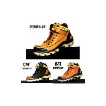 Gambar Sepatu Boots Pria Caterpillar Safety Ujung Besi Kerja LapanganTracking Touring