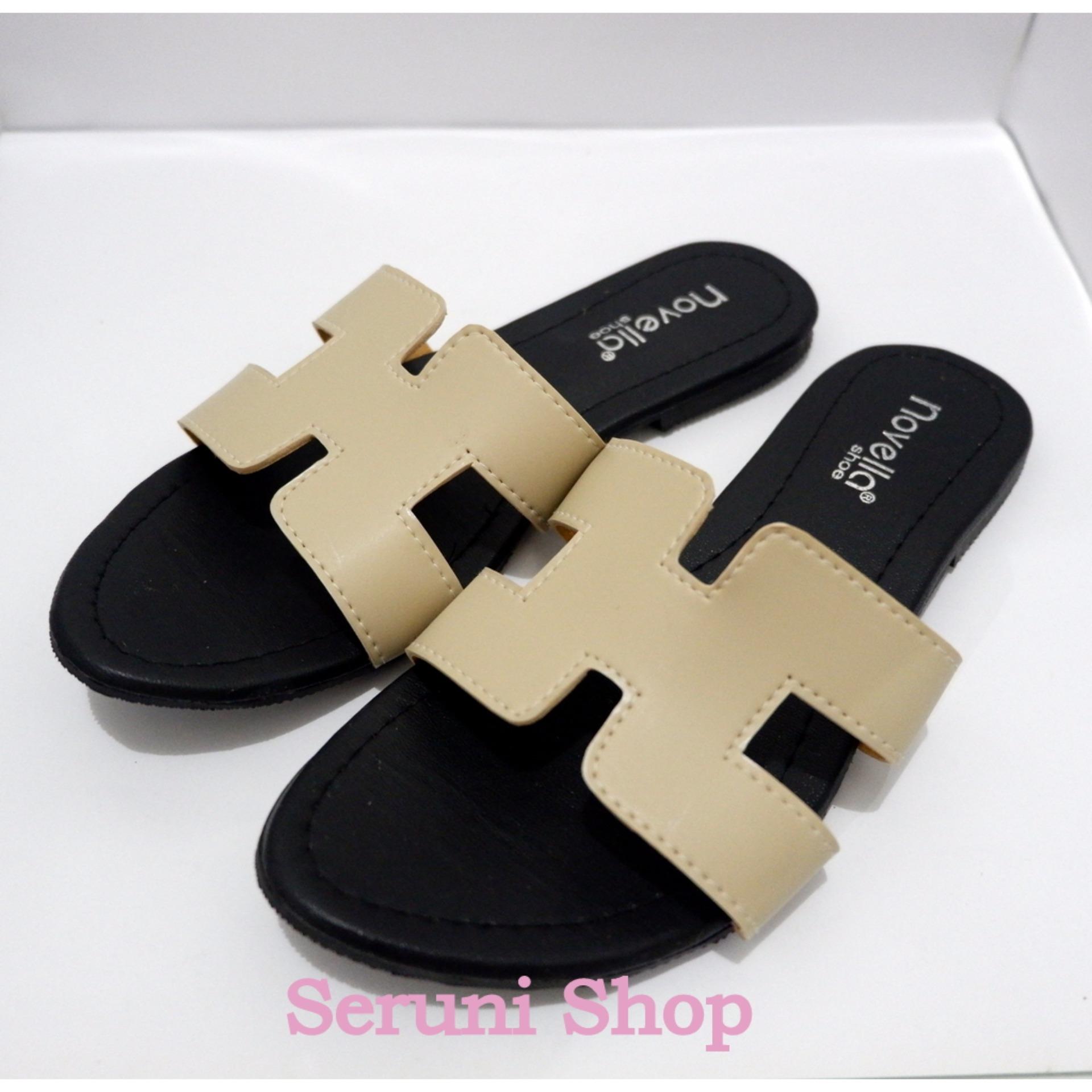 Seruni Flat Sandal Black Cream