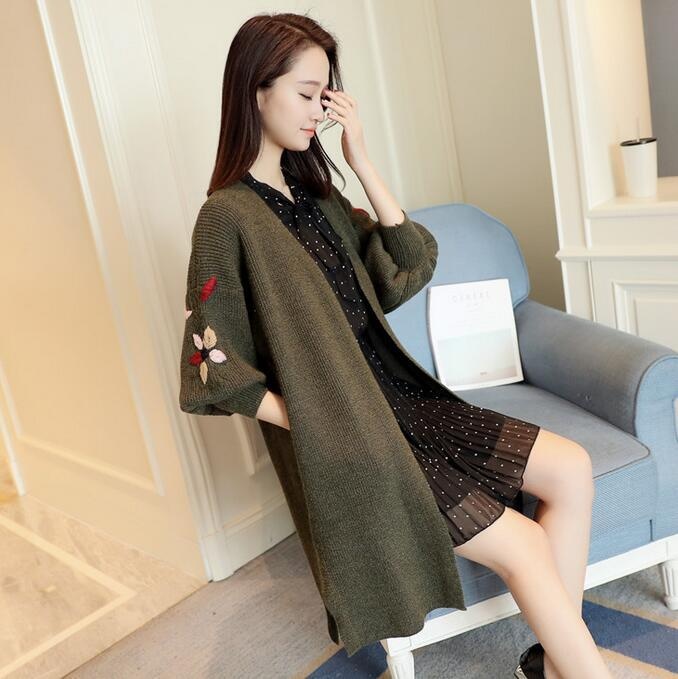TB Versi Korea dari Bagian Panjang Bordir Longgar Cardigan sweater Lantern Sleeve Slit Pocket (Hijau) -Intl
