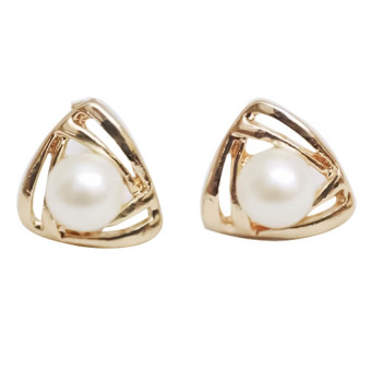 Gambar Cannice Anting Korea Triangle Pearl