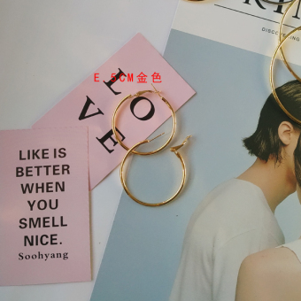 GD Eropa dan Amerika ayat yang sama perempuan anting-anting besar